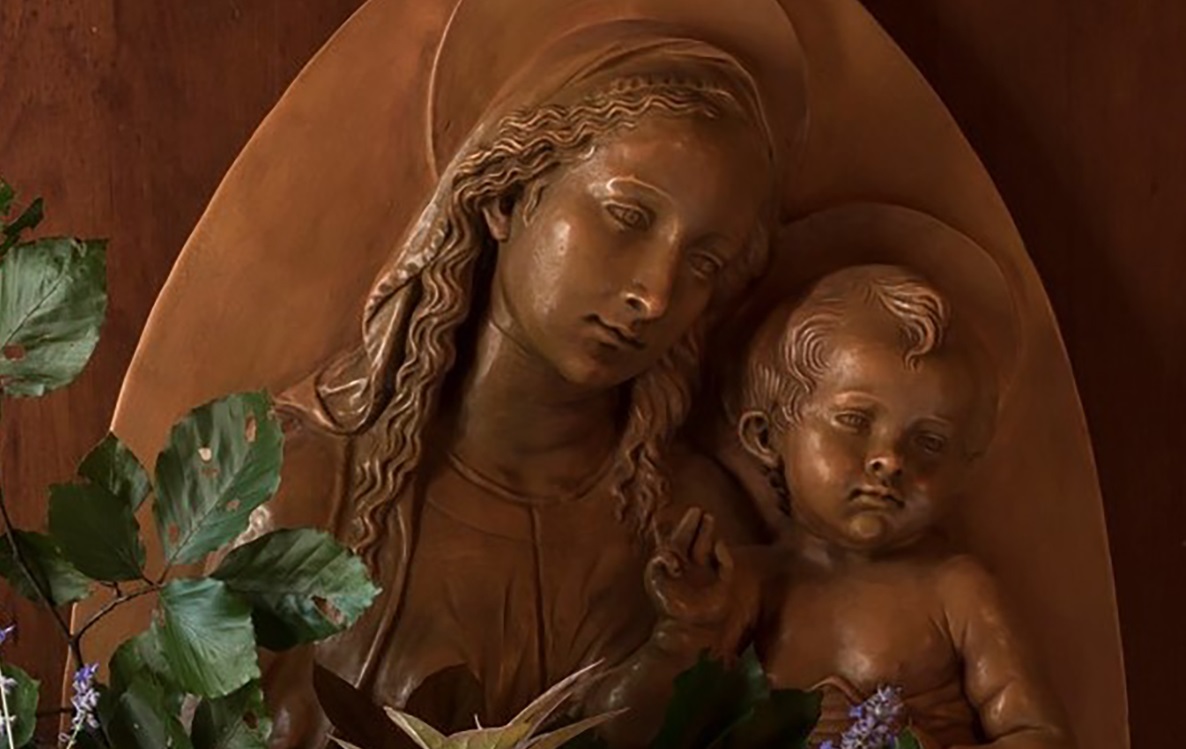 Mary, fullness of Good: relief of Mary and the Infant Jesus